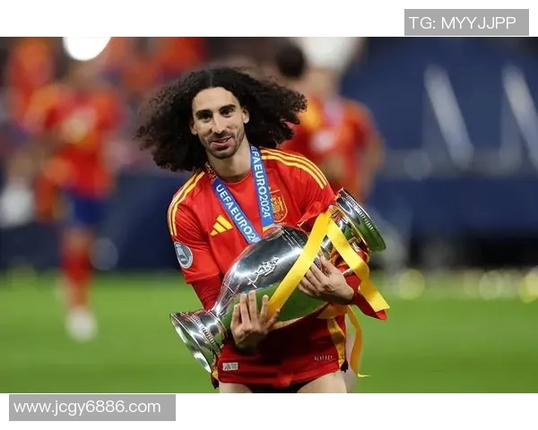 逆境中的荣耀:一位足球明星的奋斗与重生之路